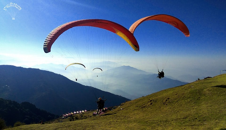 Paragliding-at-Bir-Billing